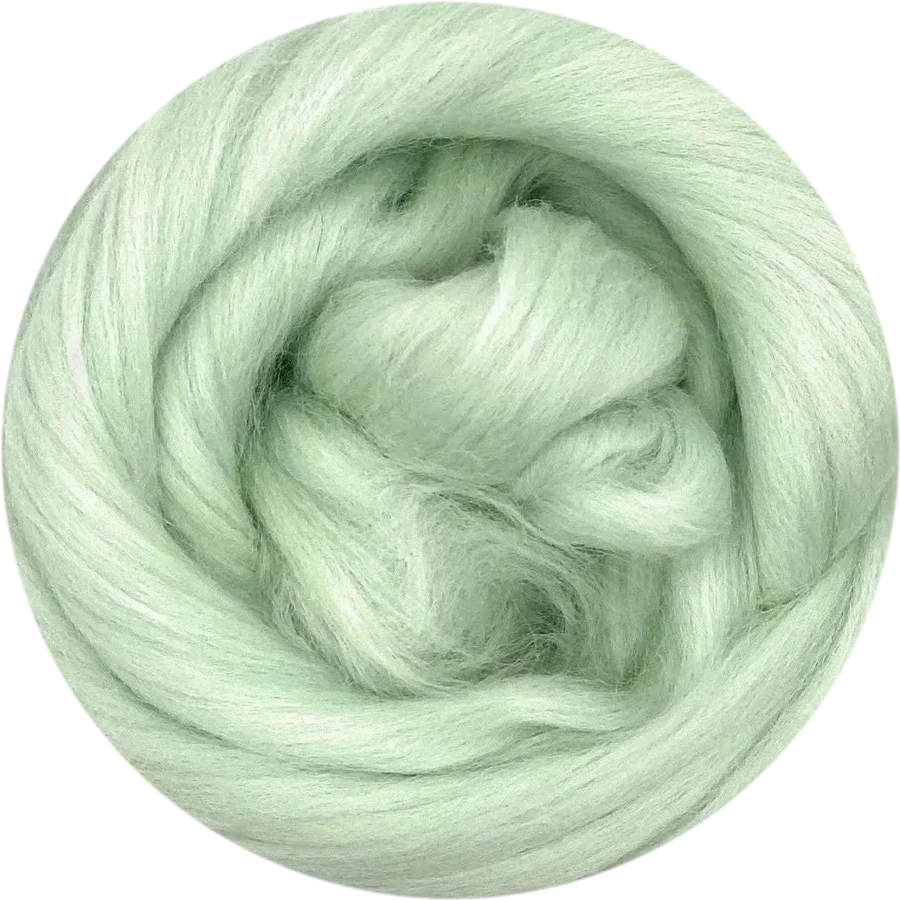 Peppermint Corriedale wool roving
